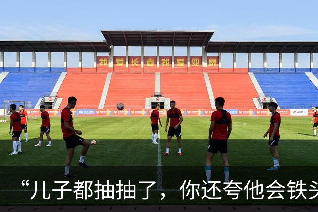 “儿子都抽抽了，你还夸他会铁头功！”无知家长拍照炫耀，医生心凉了